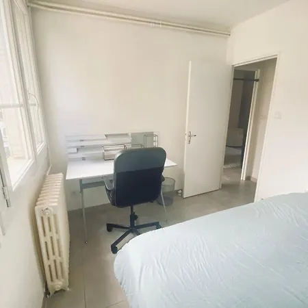 Bright 2-bedroom Apartamento Toulouse